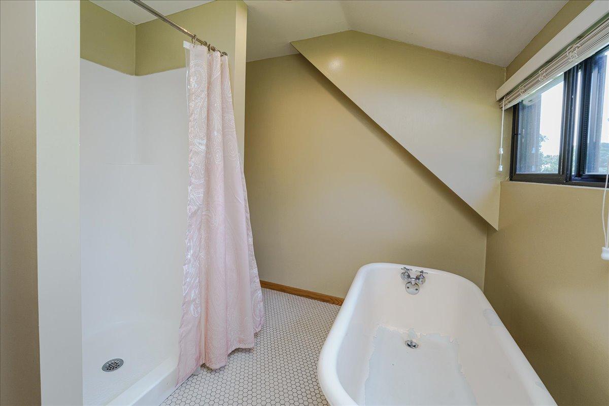 37-Primary Bathroom.jpg