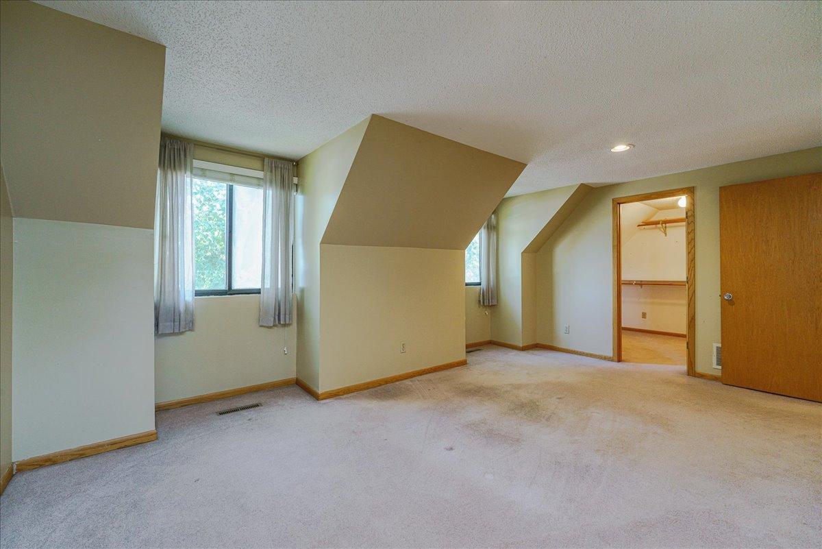 34-Primary Bedroom.jpg