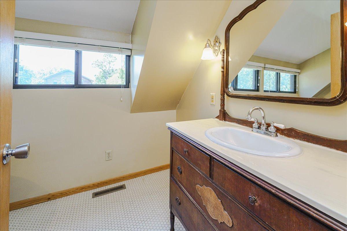36-Primary Bathroom.jpg