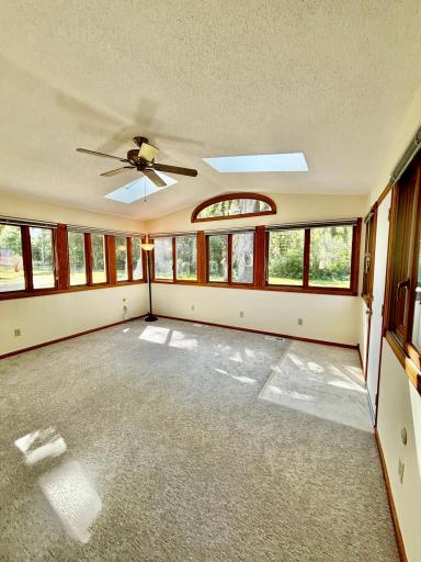 410 Betty Lane, Saint Paul, MN 55118