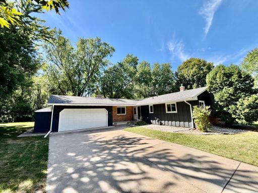 Photo for 410 Betty Lane, Saint Paul, MN 55118 - listing #7131257 410 Betty Lane, Saint Paul, MN 55118