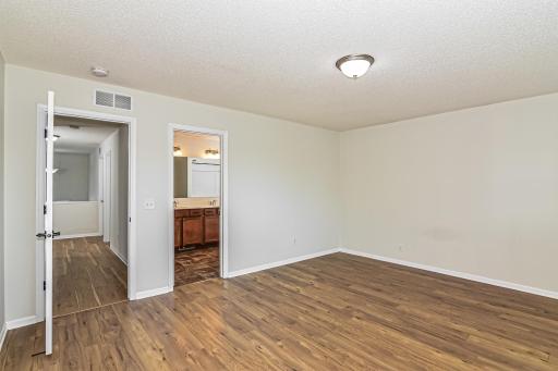 listing_8.jpg