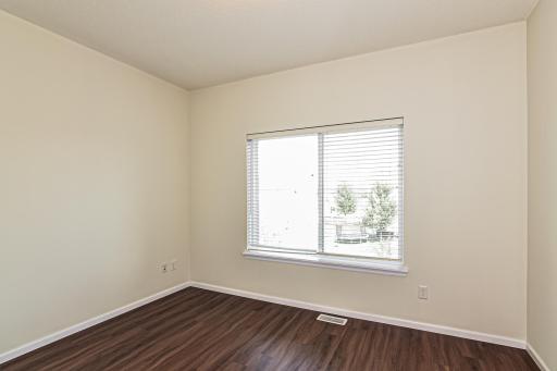 listing_16.jpg