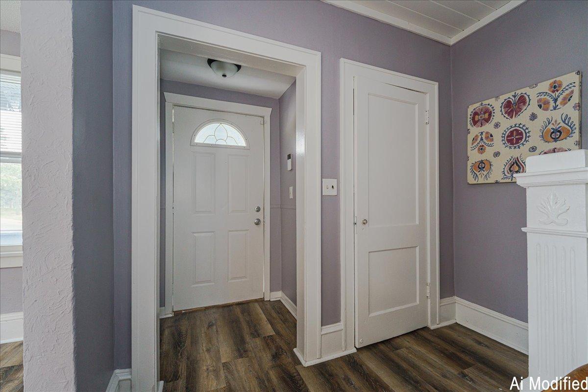 22-Front Entry.jpg