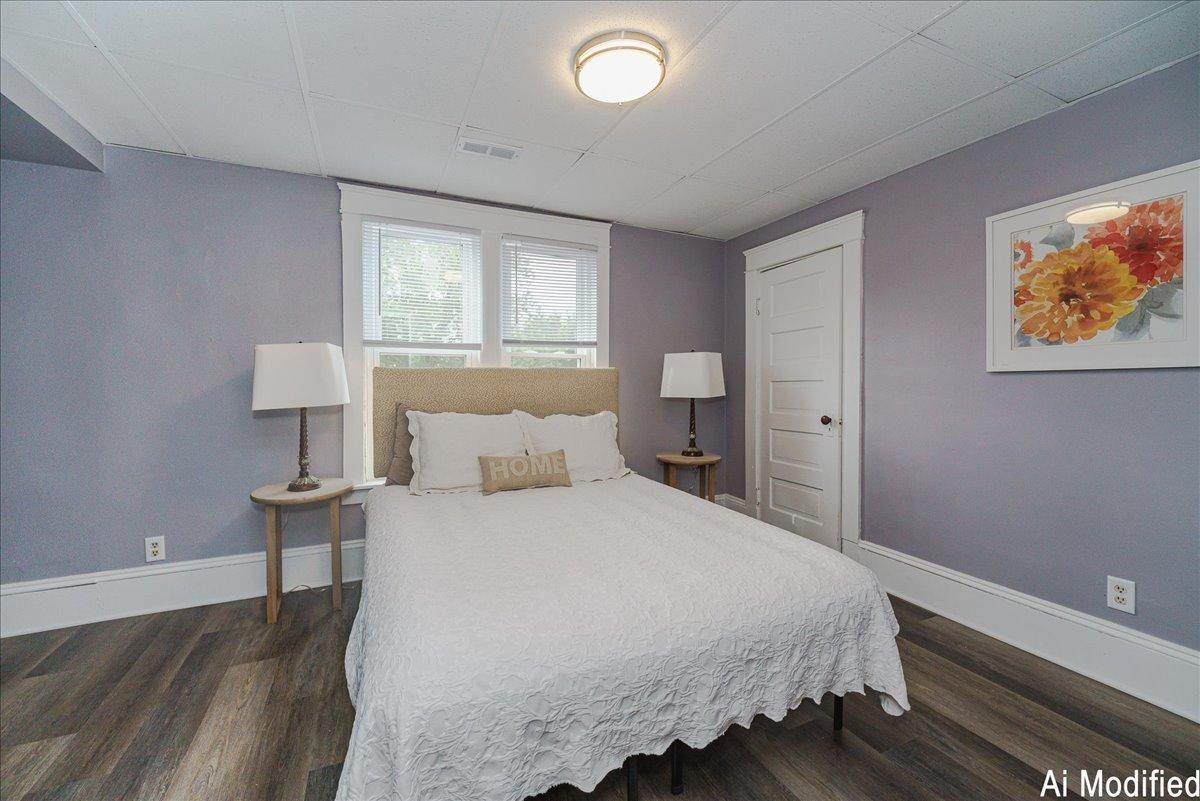 26-Primary Bedroom.jpg