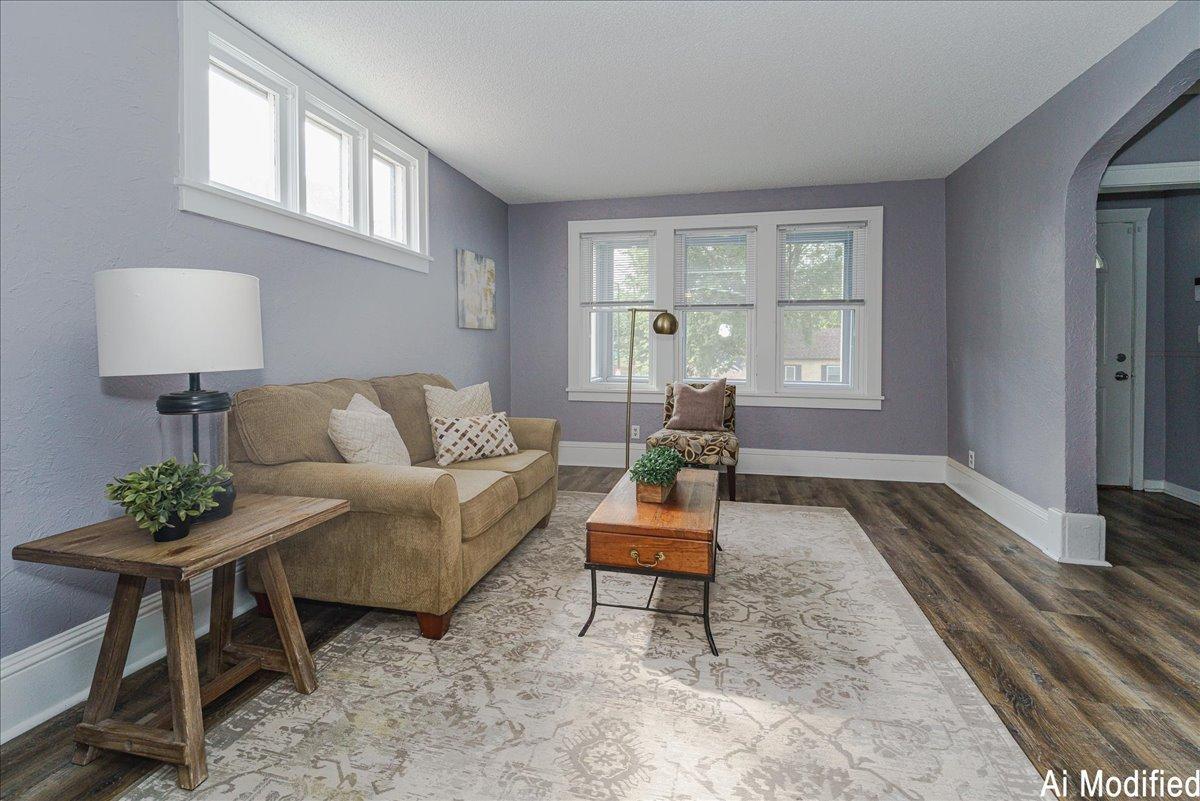 11-Living Room.jpg