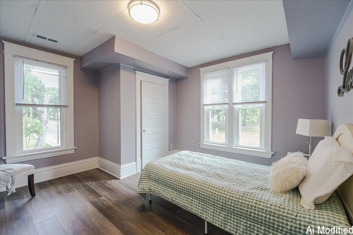32-Bedroom 2.jpg