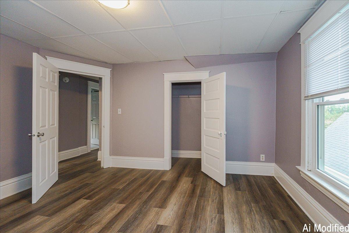 35-Bedroom 3.jpg