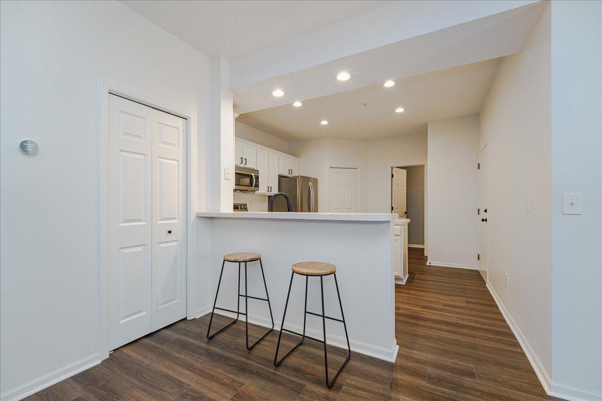 16-Kitchen.jpg