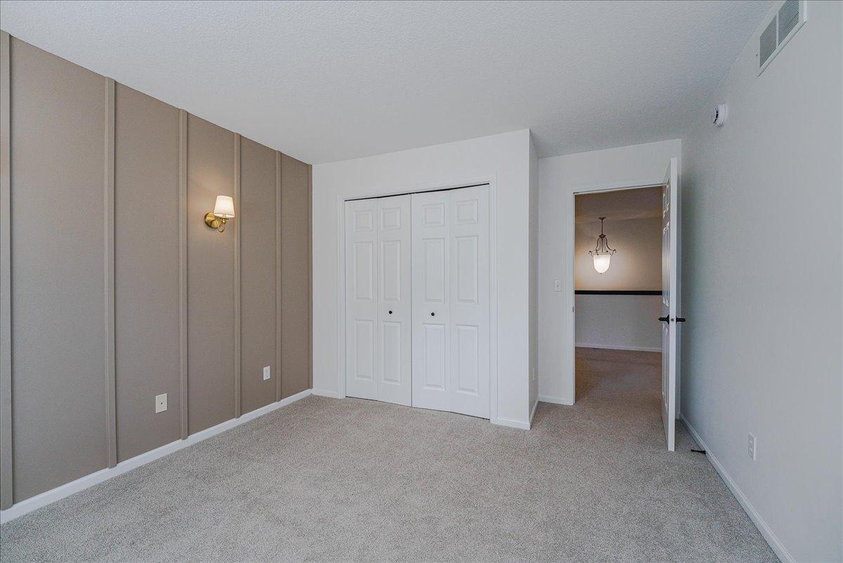 42-Bedroom 2.jpg