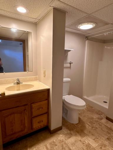 26 lower bathroom.jpg
