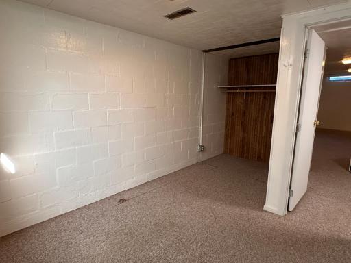 25 basement room 2.jpg