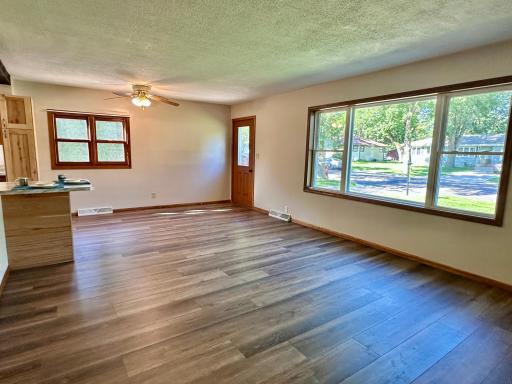 15 large picture window.jpg