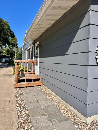 7 side entry.jpg