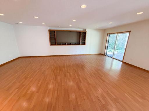 listing_13.jpg