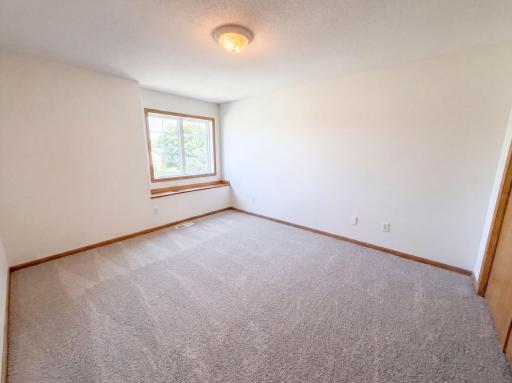 listing_15.jpg