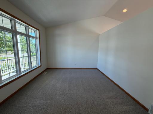 listing_9.jpg