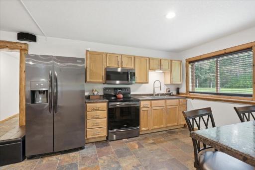 14-Kitchen.jpg