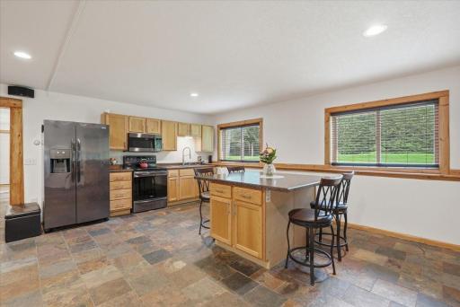 13-Kitchen.jpg