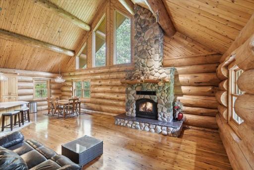 07-Living Room.jpg