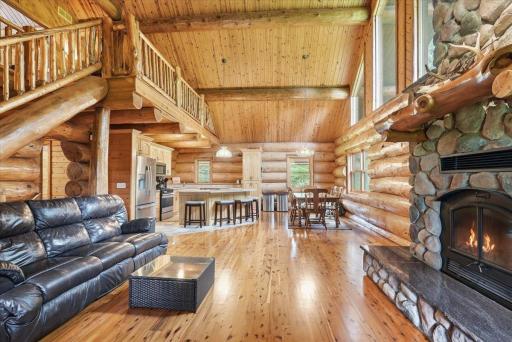 05-Living Room.jpg