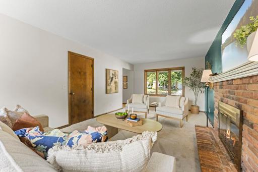 7181 Steepleview Road, Woodbury, MN 55125
