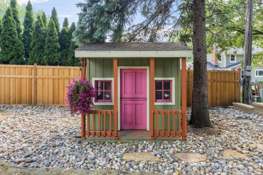 This adorable playout is ready for you to enjoy.