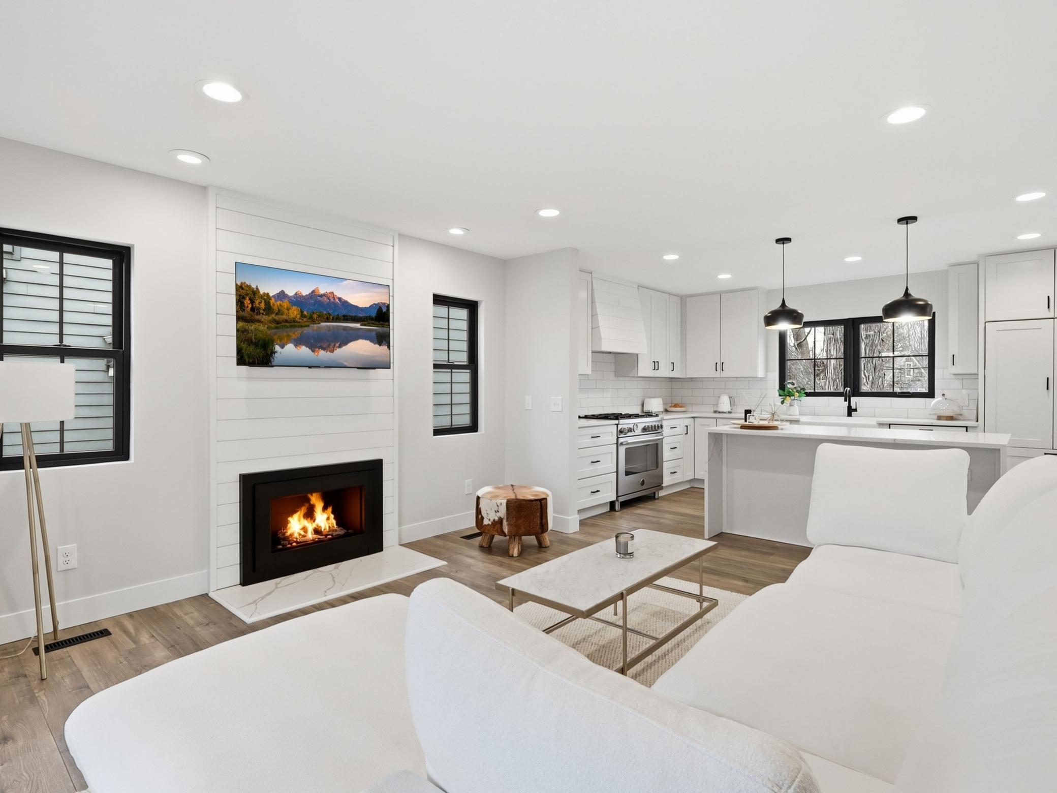 Main level living room