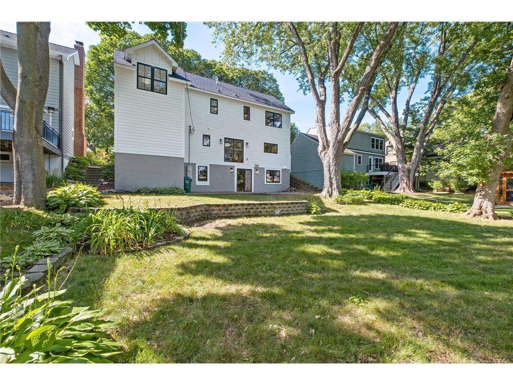 Great backyard with lower level walk out