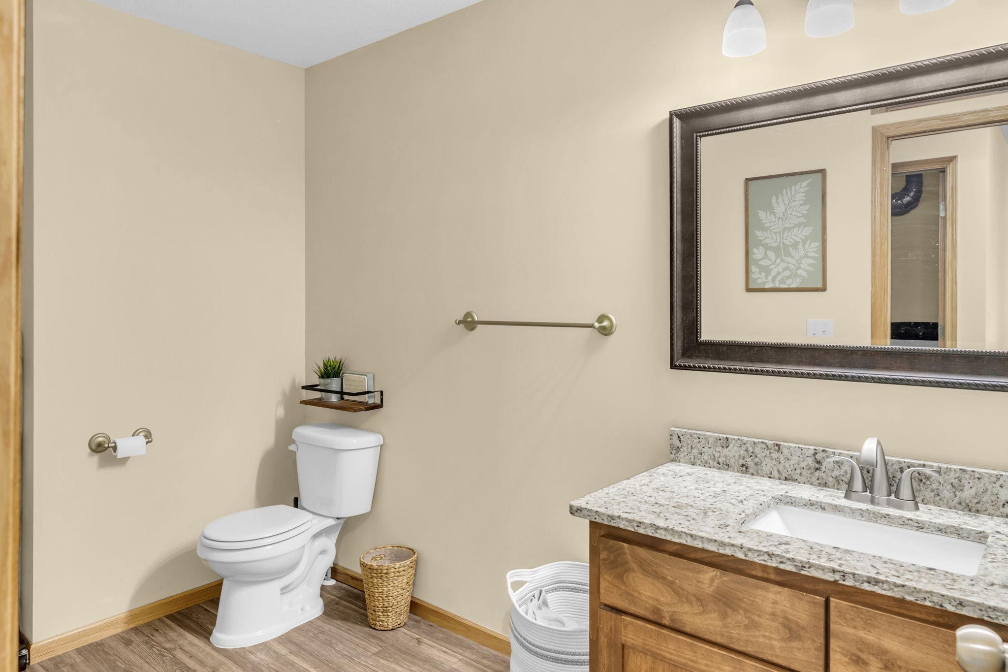 Additional full bathroom!