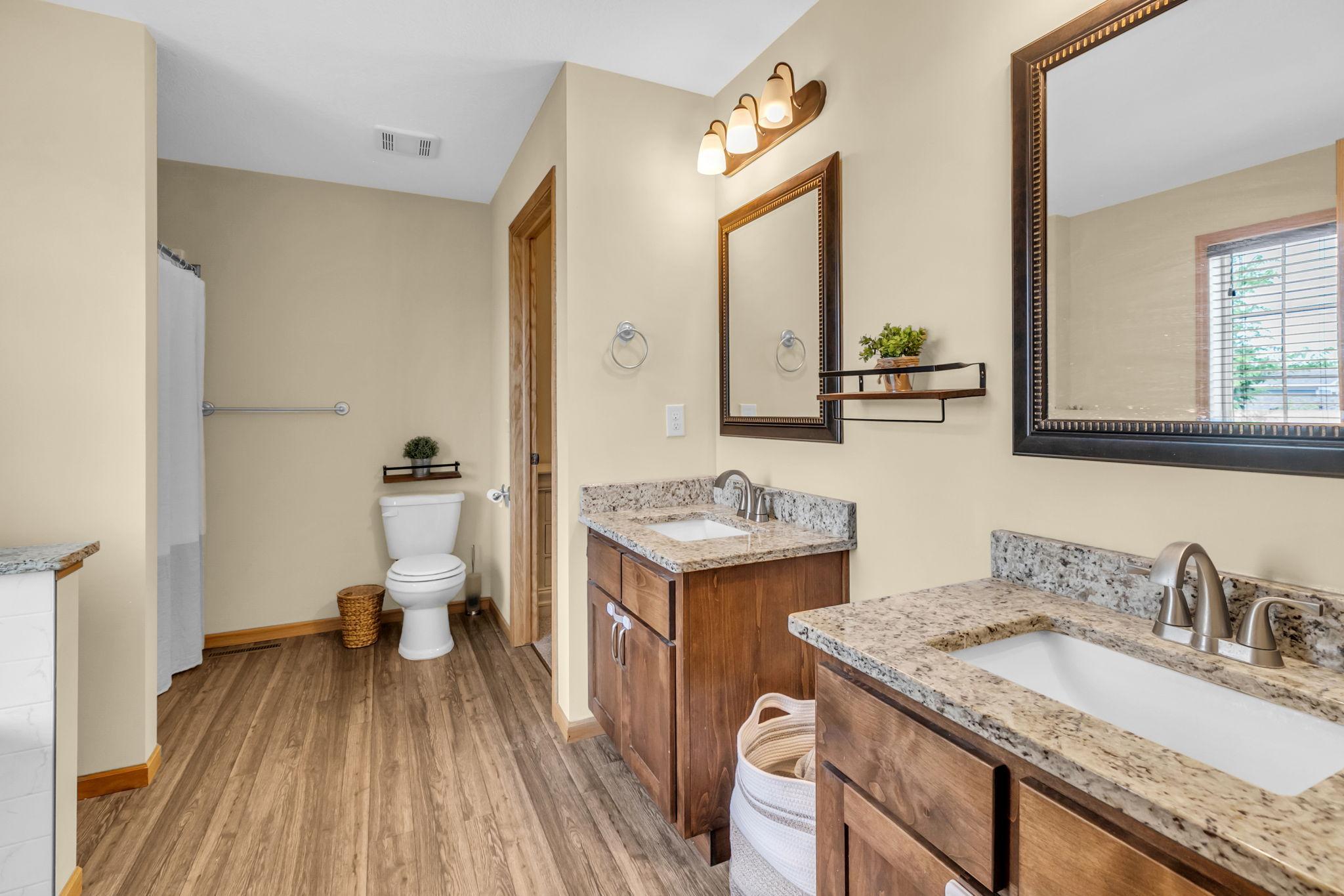 Amazing primary bathroom suite!
