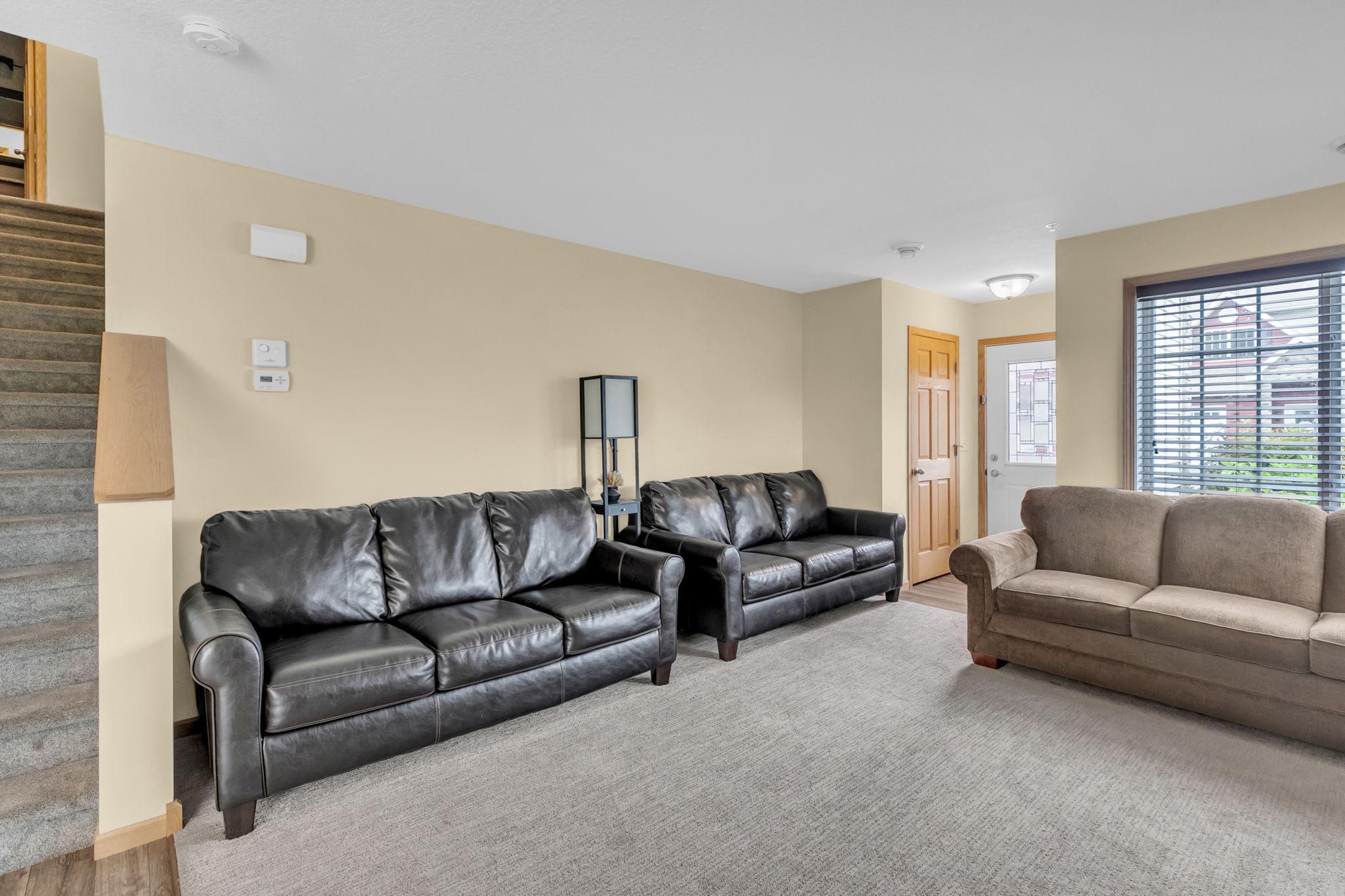 Plenty of space for entertaining!
