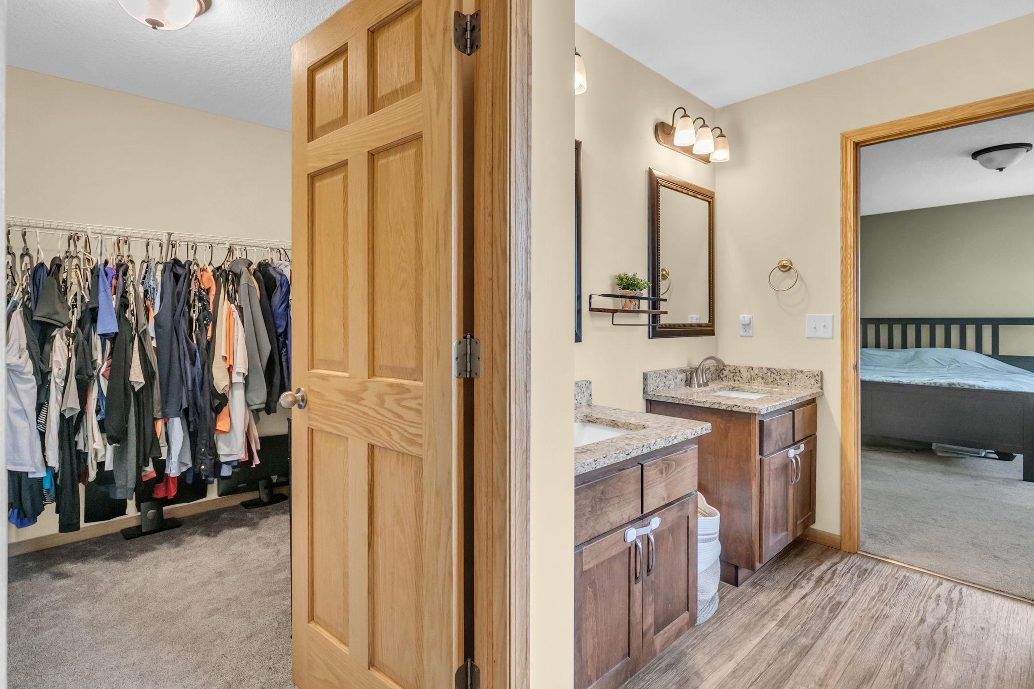 ...plus large walk-in closet