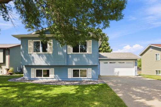 2728 29th Avenue S, Moorhead, MN 56560