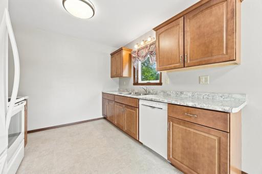 2728 29th Avenue S, Moorhead, MN 56560