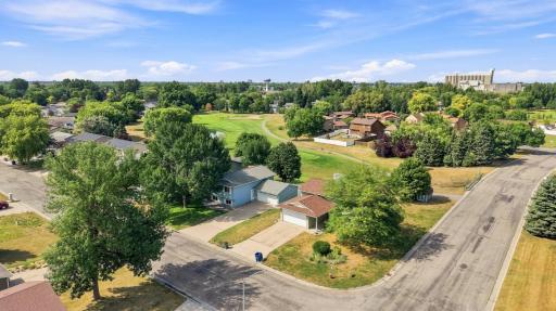2728 29th Avenue S, Moorhead, MN 56560