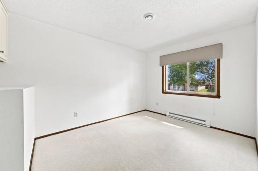 2728 29th Avenue S, Moorhead, MN 56560