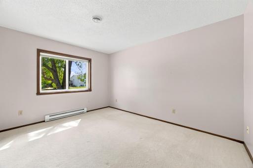 2728 29th Avenue S, Moorhead, MN 56560
