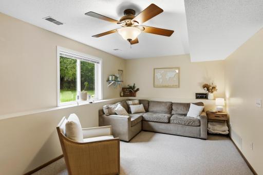 39-23083 Hearth Ave N [3309348]- 039.jpg