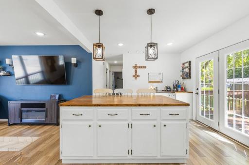 807 Hackberry Drive, Marshall, MN 56258
