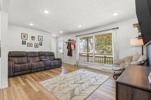 807 Hackberry Drive, Marshall, MN 56258
