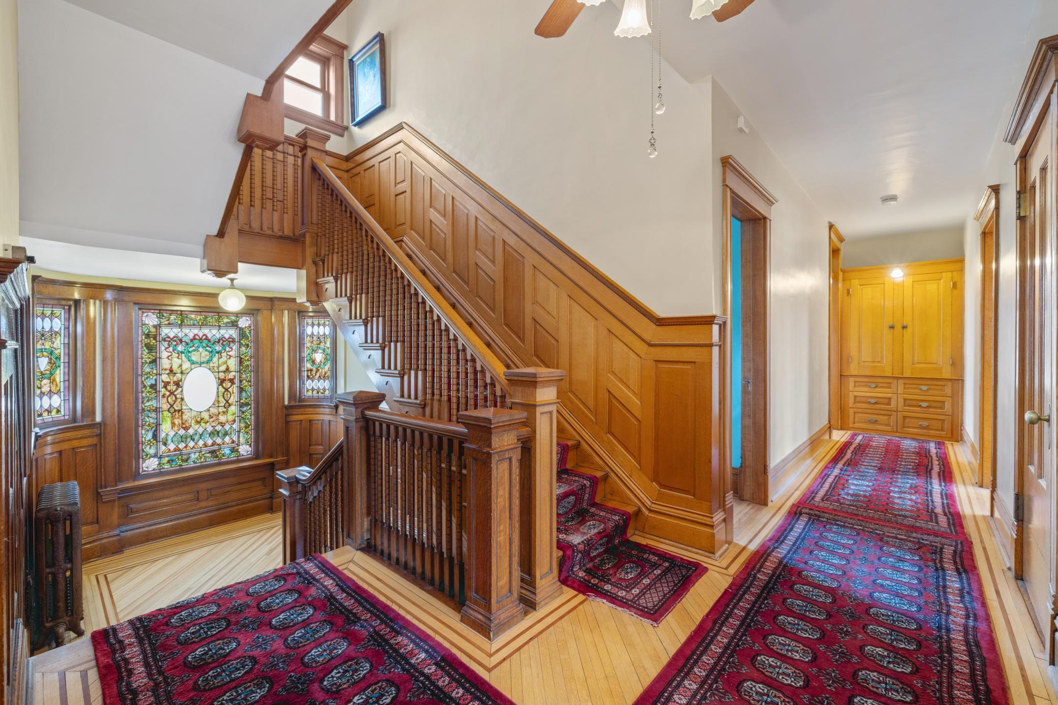 Formal stairway
