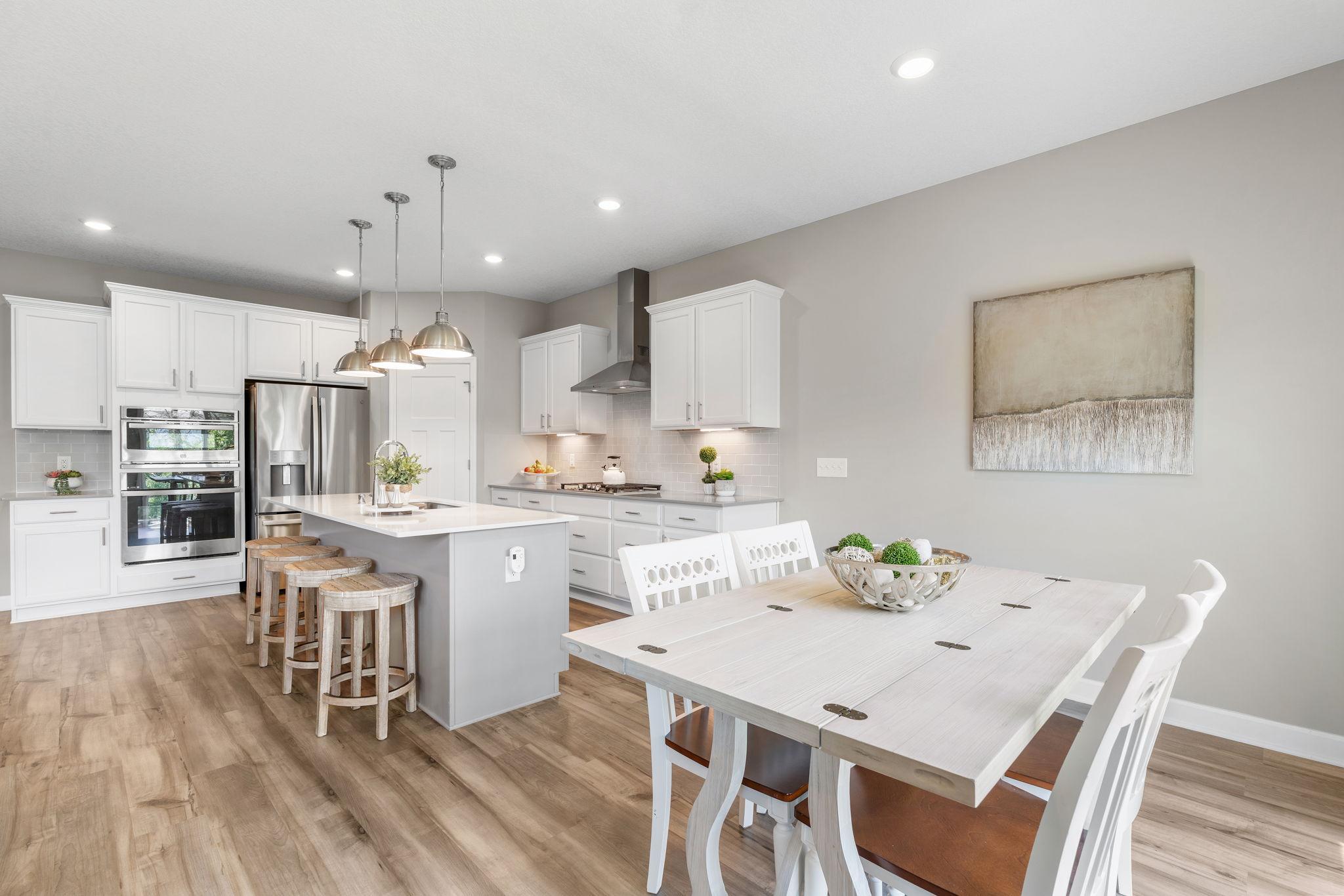 34-web-or-mls-6726 Black Oaks Ln-31.jpg