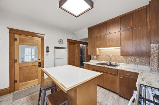 200 Juniper Street S, Lester Prairie, MN 55354
