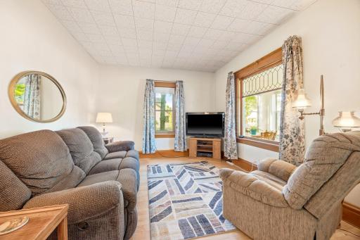 200 Juniper Street S, Lester Prairie, MN 55354