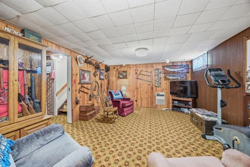 200 Juniper Street S, Lester Prairie, MN 55354