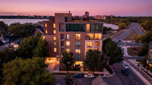 Premier Streeter construction condo