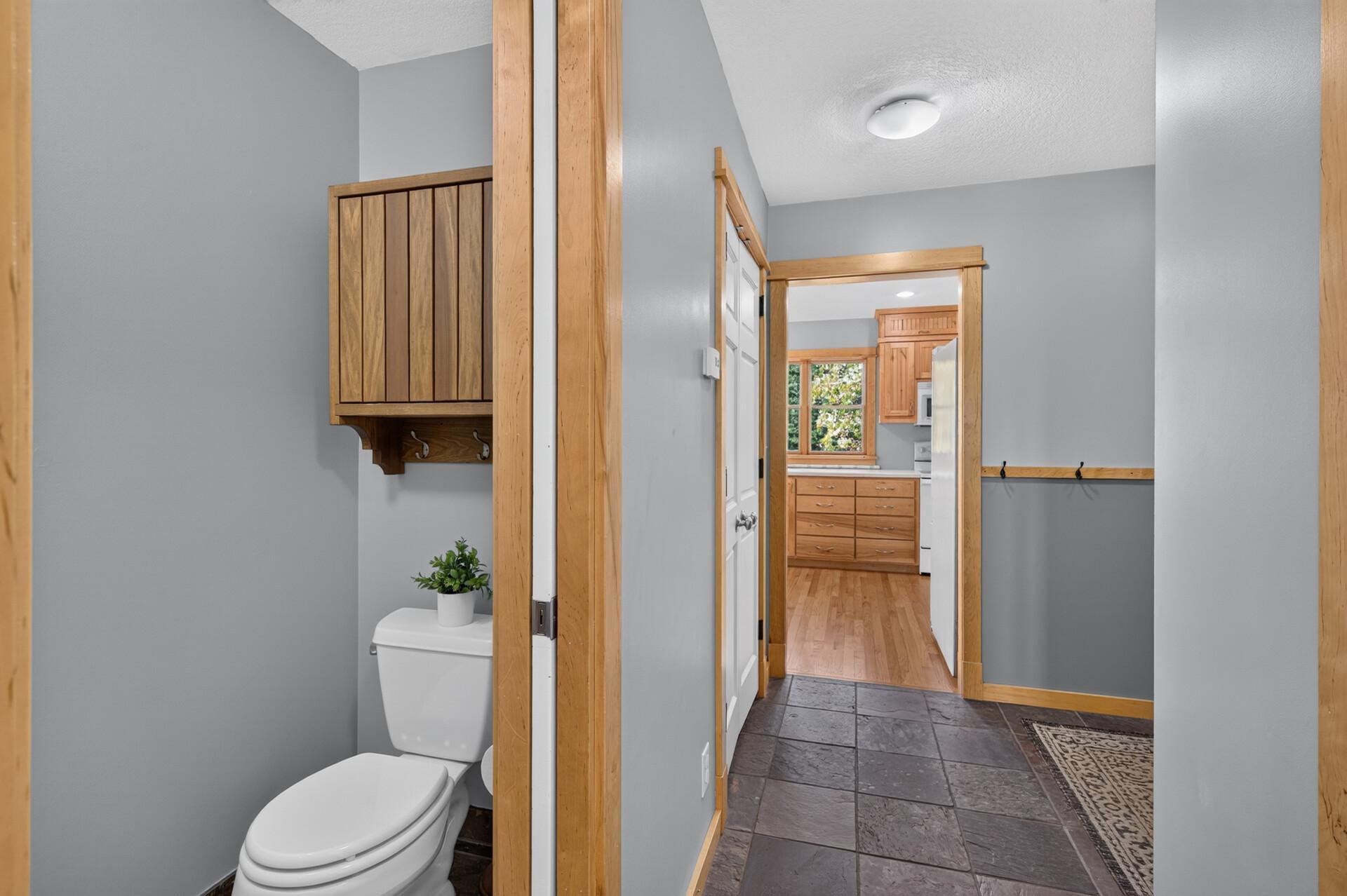 Main floor half bath.jpg