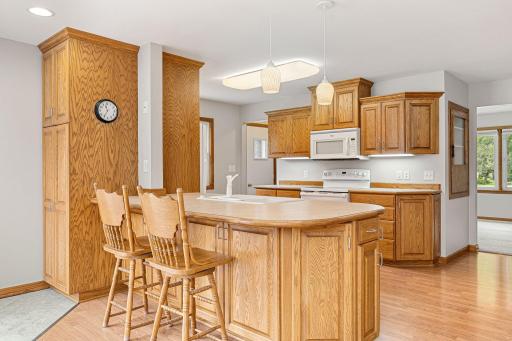 Nice Kitchen with Abundance of Storage