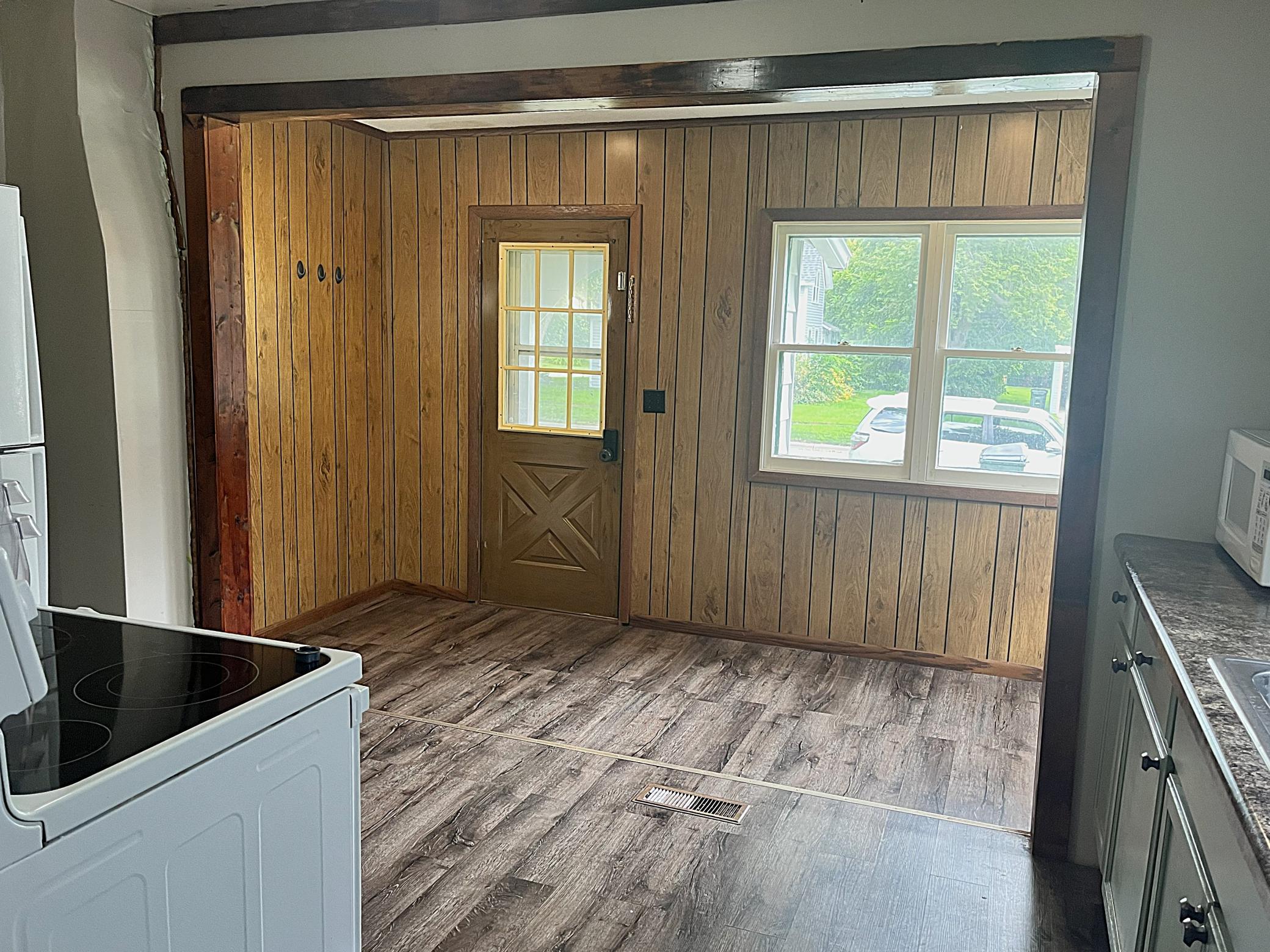 dining_kitchen 2.jpg